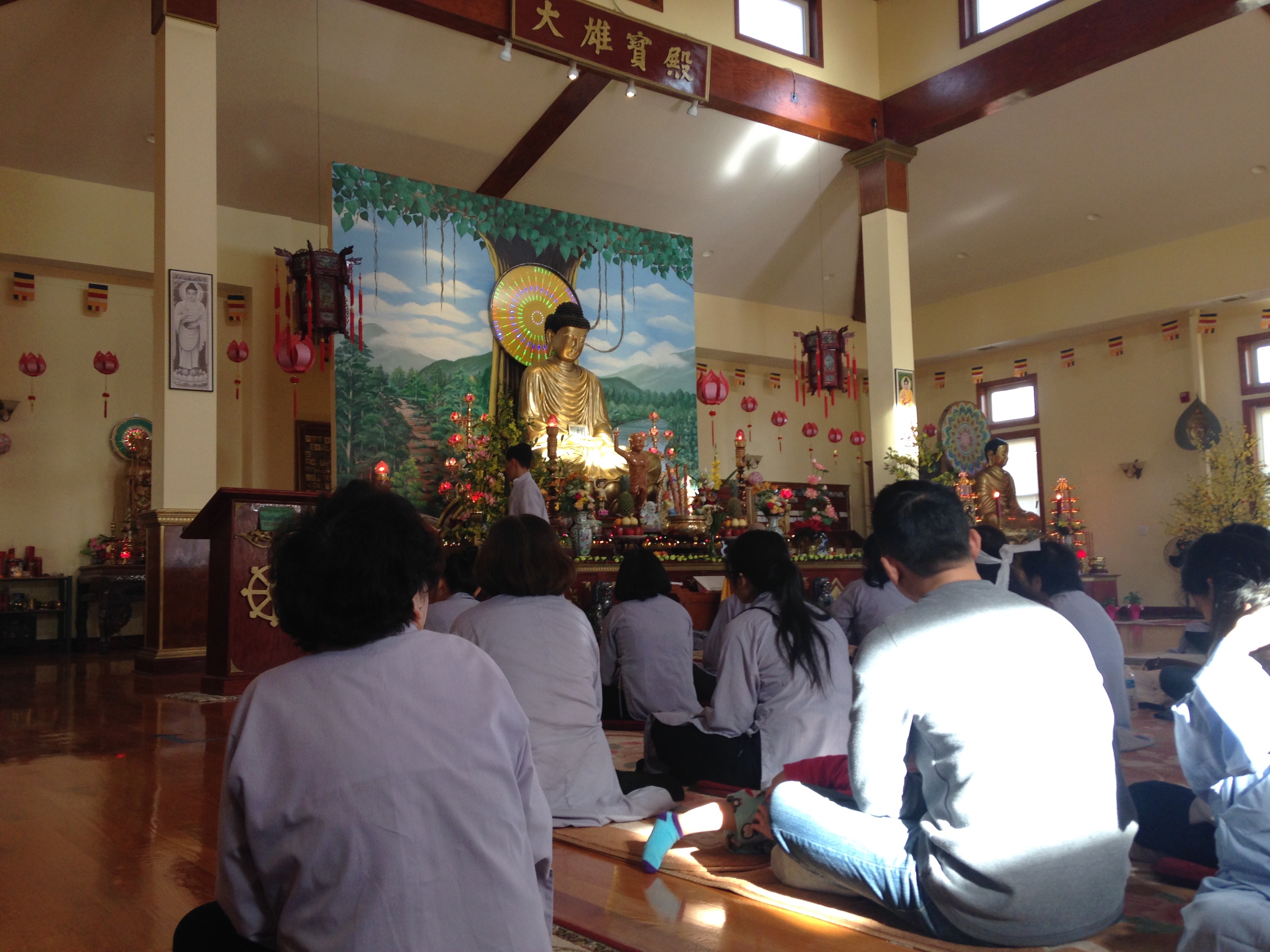 Main hall and shrine during weekly ceremony